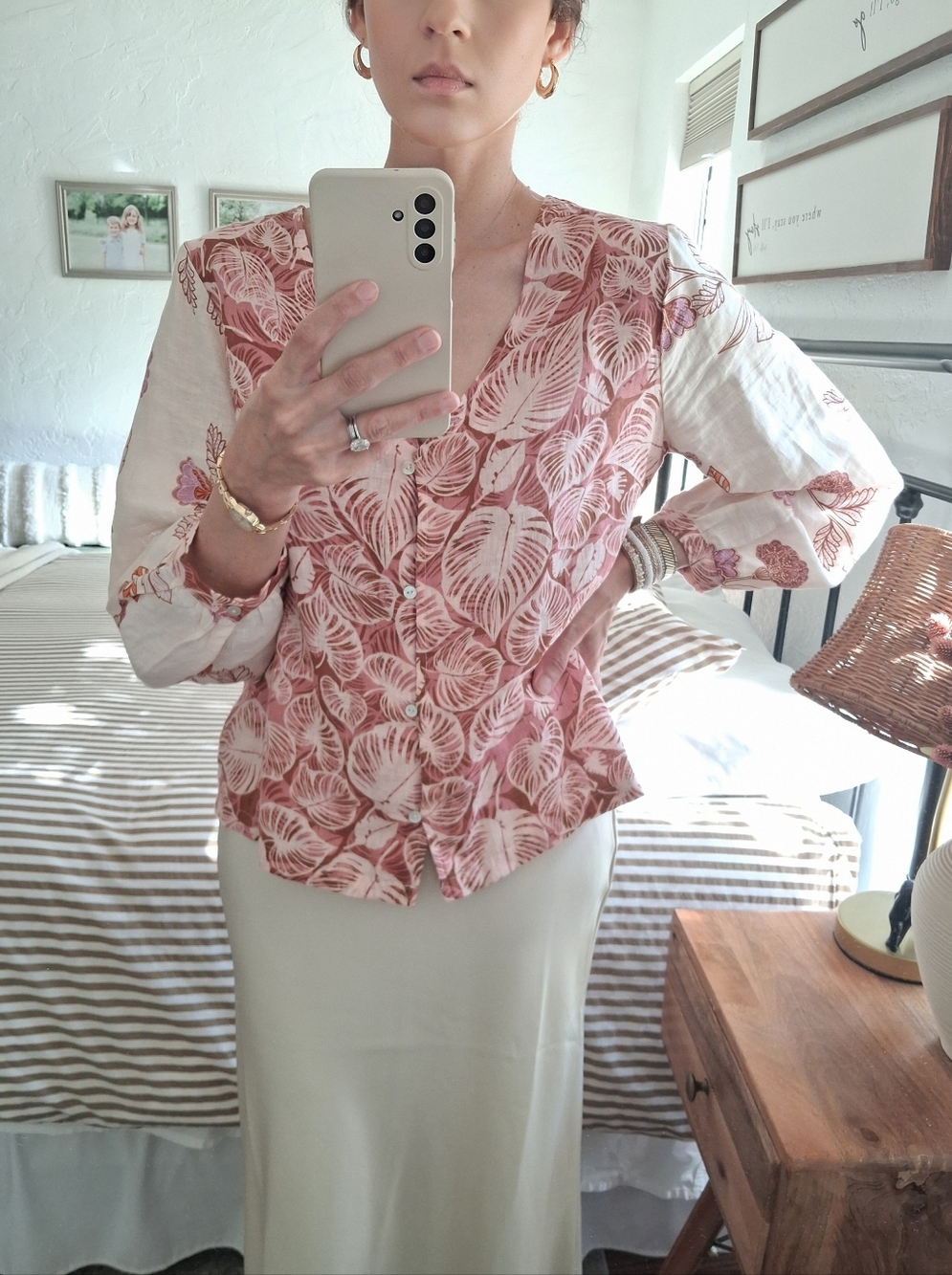 🌸Tahari 100% Linen Pink and Cream Tropical-Leaf Blouse Medium🌸